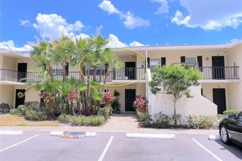 Condominio en alquiler en Sarasota, Florida, 2 dormitorios, 103.86 m2 № 1851166 - foto 1