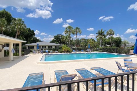 Condominio en alquiler en Sarasota, Florida, 2 dormitorios, 103.86 m2 № 1851166 - foto 27