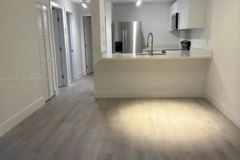 Apartamento en Miami, Florida 2 dormitorios, 70.61 m2 № 2029714