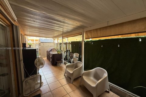 Купить кондоминиум в Майами, Флорида 3 спальни, 101.26м2, № 2040223 - фото 15