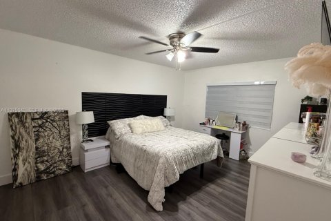 Купить кондоминиум в Майами, Флорида 3 спальни, 101.26м2, № 2040223 - фото 13