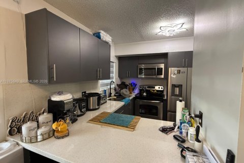 Купить кондоминиум в Майами, Флорида 3 спальни, 101.26м2, № 2040223 - фото 8