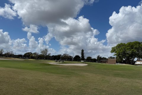 Купить кондоминиум в Майами, Флорида 3 спальни, 101.26м2, № 2040223 - фото 21