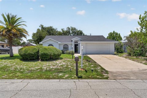 Casa en venta en Deltona, Florida, 3 dormitorios, 123.84 m2 № 2134237 - foto 28