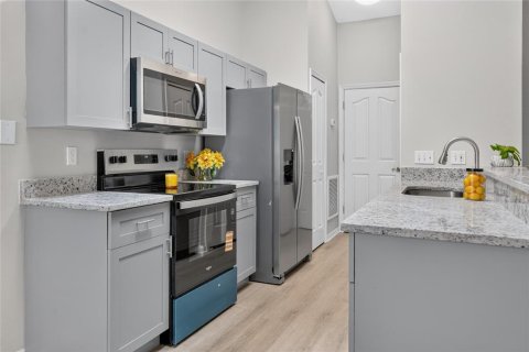 Casa en venta en Deltona, Florida, 3 dormitorios, 123.84 m2 № 2134237 - foto 3