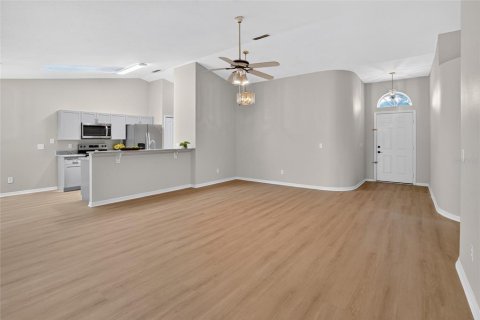 Casa en venta en Deltona, Florida, 3 dormitorios, 123.84 m2 № 2134237 - foto 7