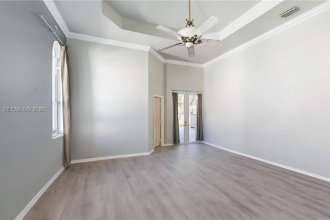 Купить виллу или дом в Хомстед, Флорида 5 спален, 228.54м2, № 2045543 - фото 27