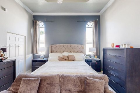 Купить виллу или дом в Хомстед, Флорида 5 спален, 228.54м2, № 2045543 - фото 24