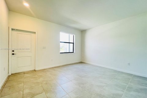 Снять в аренду кондоминиум в Хомстед, Флорида 3 спальни, 137.77м2, № 1956256 - фото 5