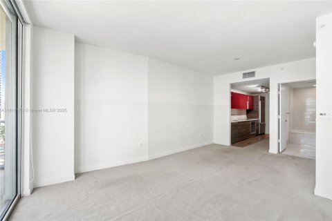 Купить кондоминиум в Майами, Флорида 49.24м2, № 2039511 - фото 29