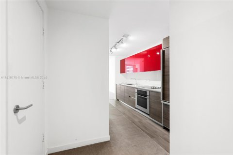 Купить кондоминиум в Майами, Флорида 49.24м2, № 2039511 - фото 19