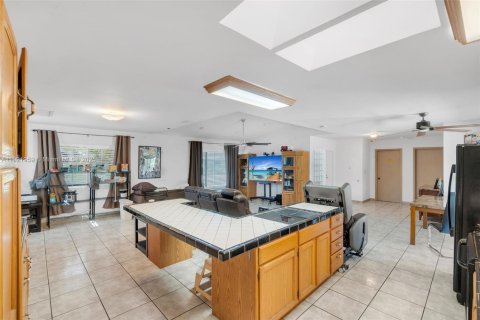 Casa en venta en Homestead, Florida, 3 dormitorios, 189.15 m2 № 1975902 - foto 13