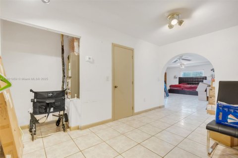 Casa en venta en Homestead, Florida, 3 dormitorios, 189.15 m2 № 1975902 - foto 21