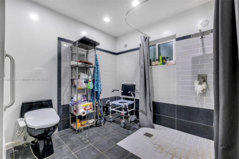 Casa en venta en Homestead, Florida, 3 dormitorios, 189.15 m2 № 1975902 - foto 19