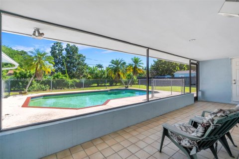 Casa en venta en Homestead, Florida, 3 dormitorios, 189.15 m2 № 1975902 - foto 27