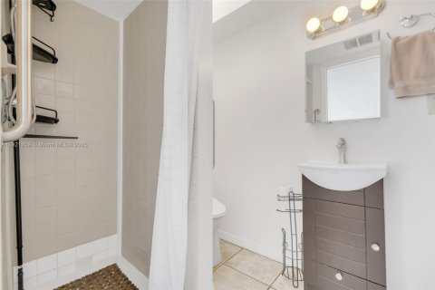 Casa en venta en Homestead, Florida, 3 dormitorios, 189.15 m2 № 1975902 - foto 26