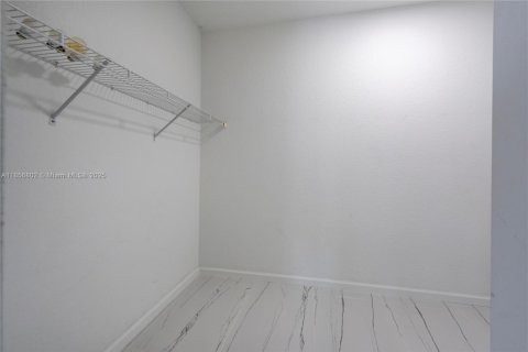 House in Coral Springs, Florida 4 bedrooms, 224.27 sq.m. № 1878952 - photo 15
