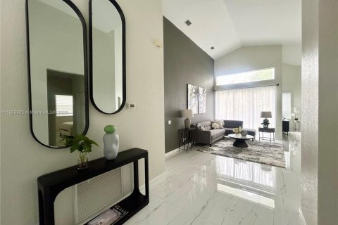 House in Coral Springs, Florida 4 bedrooms, 224.27 sq.m. № 1878952 - photo 3