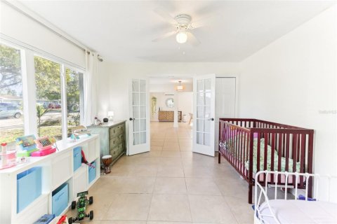House in Saint Petersburg, Florida 3 bedrooms, 158.31 sq.m. № 1576733 - photo 25