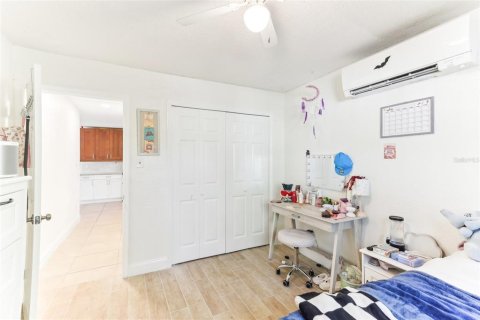House in Saint Petersburg, Florida 3 bedrooms, 158.31 sq.m. № 1576733 - photo 27