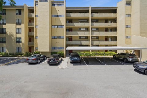 Condo in Tampa, Florida, 2 bedrooms № 2113952 - photo 5