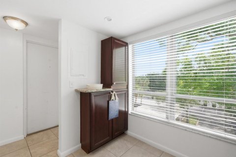 Condo in Tampa, Florida, 2 bedrooms № 2113952 - photo 7