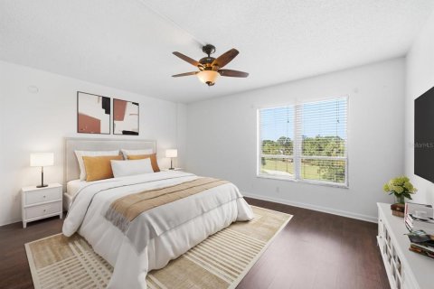 Condo in Tampa, Florida, 2 bedrooms № 2113952 - photo 23