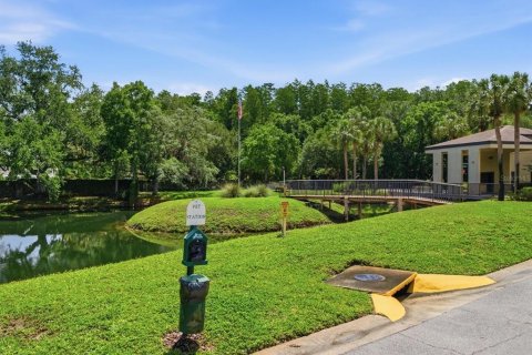 Condo in Tampa, Florida, 2 bedrooms № 2113952 - photo 2