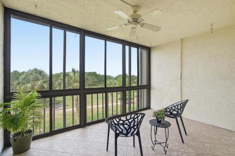 Condo in Tampa, Florida, 2 bedrooms № 2113952 - photo 20