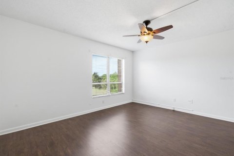 Condo in Tampa, Florida, 2 bedrooms № 2113952 - photo 28
