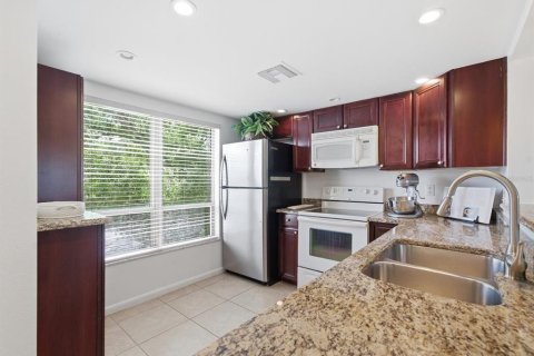 Condo in Tampa, Florida, 2 bedrooms № 2113952 - photo 6
