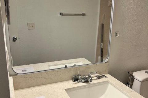 Condo in Orlando, Florida, 1 bedroom  № 1906184 - photo 12