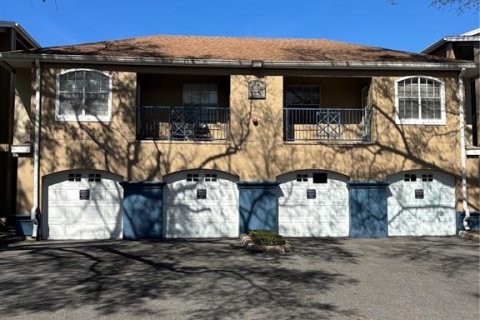 Condo in Orlando, Florida, 1 bedroom  № 1906184 - photo 1