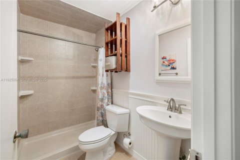 Купить кондоминиум в Мелборн, Флорида 5 комнат, 94.76м2, № 1983476 - фото 14