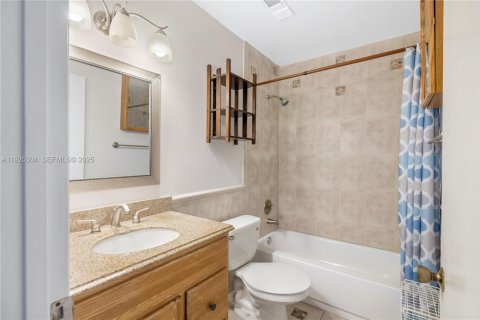 Купить кондоминиум в Мелборн, Флорида 5 комнат, 94.76м2, № 1983476 - фото 12