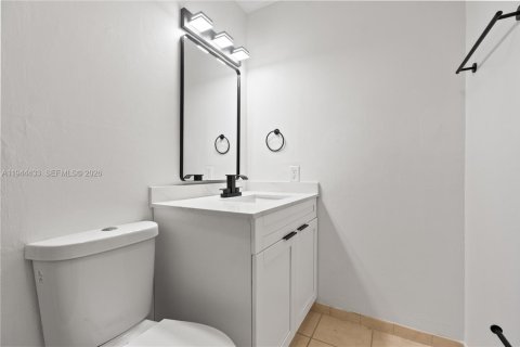 Adosado en venta en Pembroke Pines, Florida, 2 dormitorios, 112.78 m2 № 2001039 - foto 29
