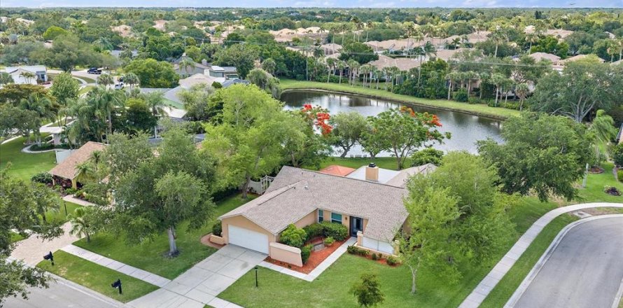 Villa ou maison à Sarasota, Floride 3 chambres, 175.68 m2 № 2147808
