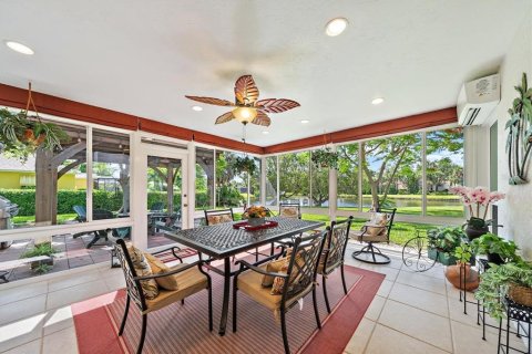 Villa ou maison à vendre à Sarasota, Floride: 3 chambres, 175.68 m2 № 2147808 - photo 19