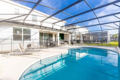 House in Kissimmee, Florida 5 bedrooms, 284.93 sq.m. № 2115041 - photo 16