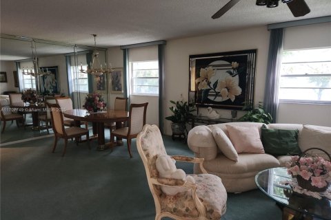 Condominio en venta en Pembroke Pines, Florida, 2 dormitorios, 140 m2 № 1933784 - foto 4