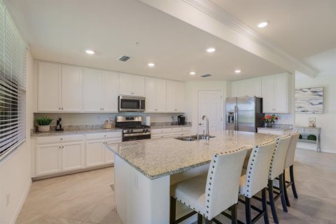 Condo in Bradenton, Florida, 3 bedrooms in LAKEWOOD NATIONAL  № 2136270 - photo 9
