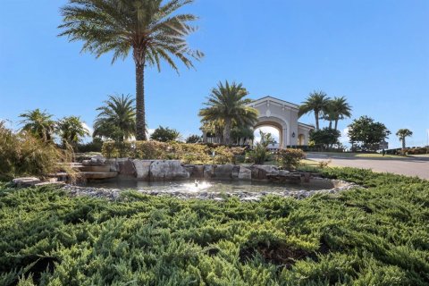 Condo in Bradenton, Florida, 3 bedrooms in LAKEWOOD NATIONAL  № 2136270 - photo 23