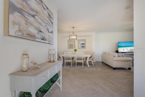 Condo in Bradenton, Florida, 3 bedrooms in LAKEWOOD NATIONAL  № 2136270 - photo 3