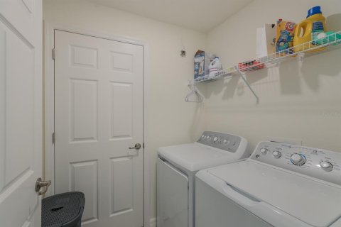 Condo in Bradenton, Florida, 3 bedrooms in LAKEWOOD NATIONAL  № 2136270 - photo 12