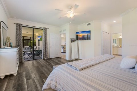 Condo in Bradenton, Florida, 3 bedrooms in LAKEWOOD NATIONAL  № 2136270 - photo 19