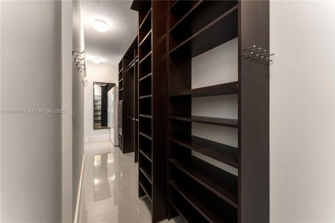 Купить кондоминиум в Майами-Бич, Флорида 2 спальни, 105.26м2, № 2064156 - фото 13