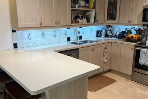 Condominio en venta en Miami, Florida, 3 dormitorios, 143.63 m2 № 2191992 - foto 23