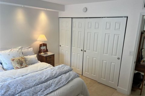 Condominio en venta en Miami, Florida, 3 dormitorios, 143.63 m2 № 2191992 - foto 11