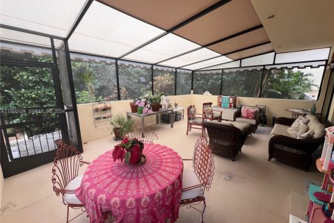 Condominio en venta en Miami, Florida, 3 dormitorios, 143.63 m2 № 2191992 - foto 19