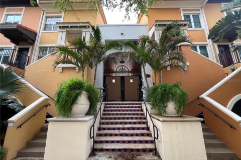Condominio en venta en Saint Petersburg, Florida, 3 dormitorios, 127.18 m2 № 1796004 - foto 2